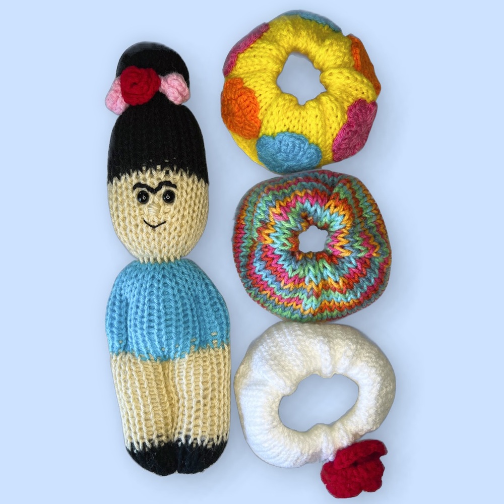 Handmade Knit Frida Kahlo Doll with Interchangeable Skirts Handcrafted Plushie - Picture 6 of 6